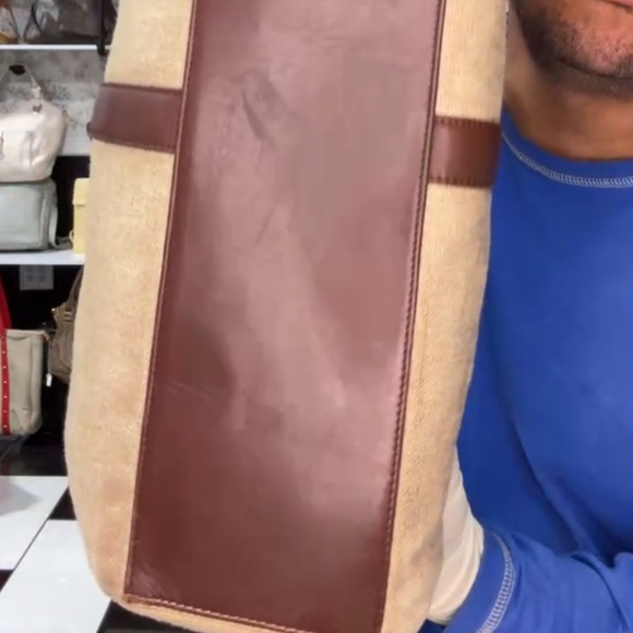 Auth CHANEL Linen Tan and Brown Tote Bag with Hologram - Picture 12 of 12